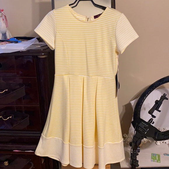 laine street brand - Picture 1 of 3